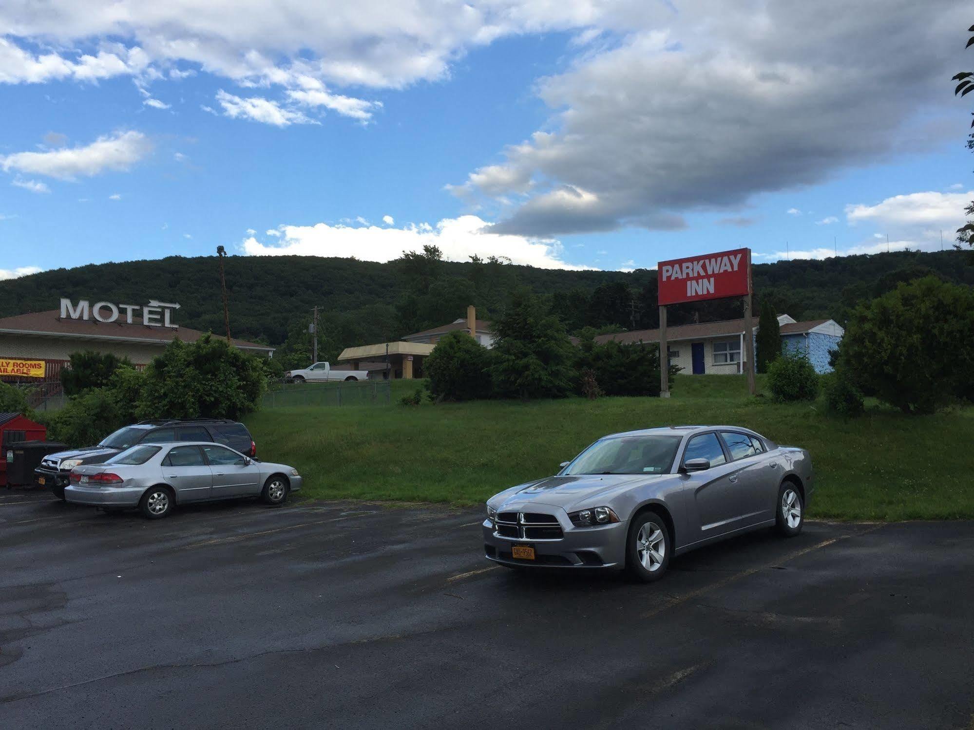 Parkway Inn Vestal Dış mekan fotoğraf